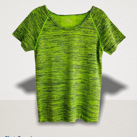 NWT Soft Lime Green Workout Tee Shirt - Picture 1 of 4